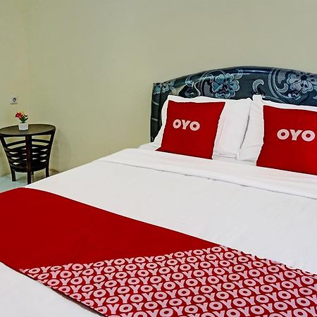Oyo 91707 Jannah Homestay Syariah Dau Kültér fotó