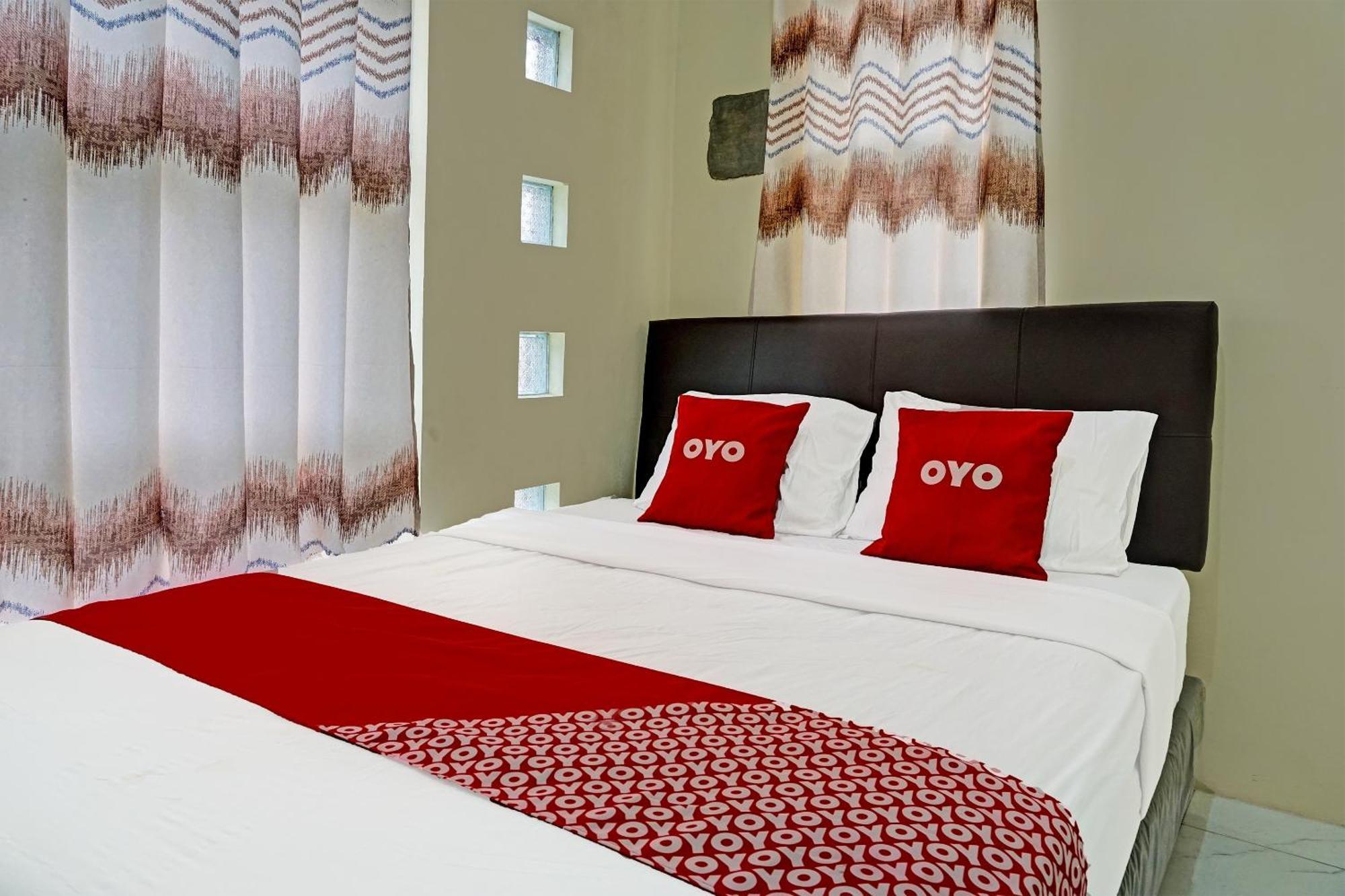 Oyo 91707 Jannah Homestay Syariah Dau Kültér fotó