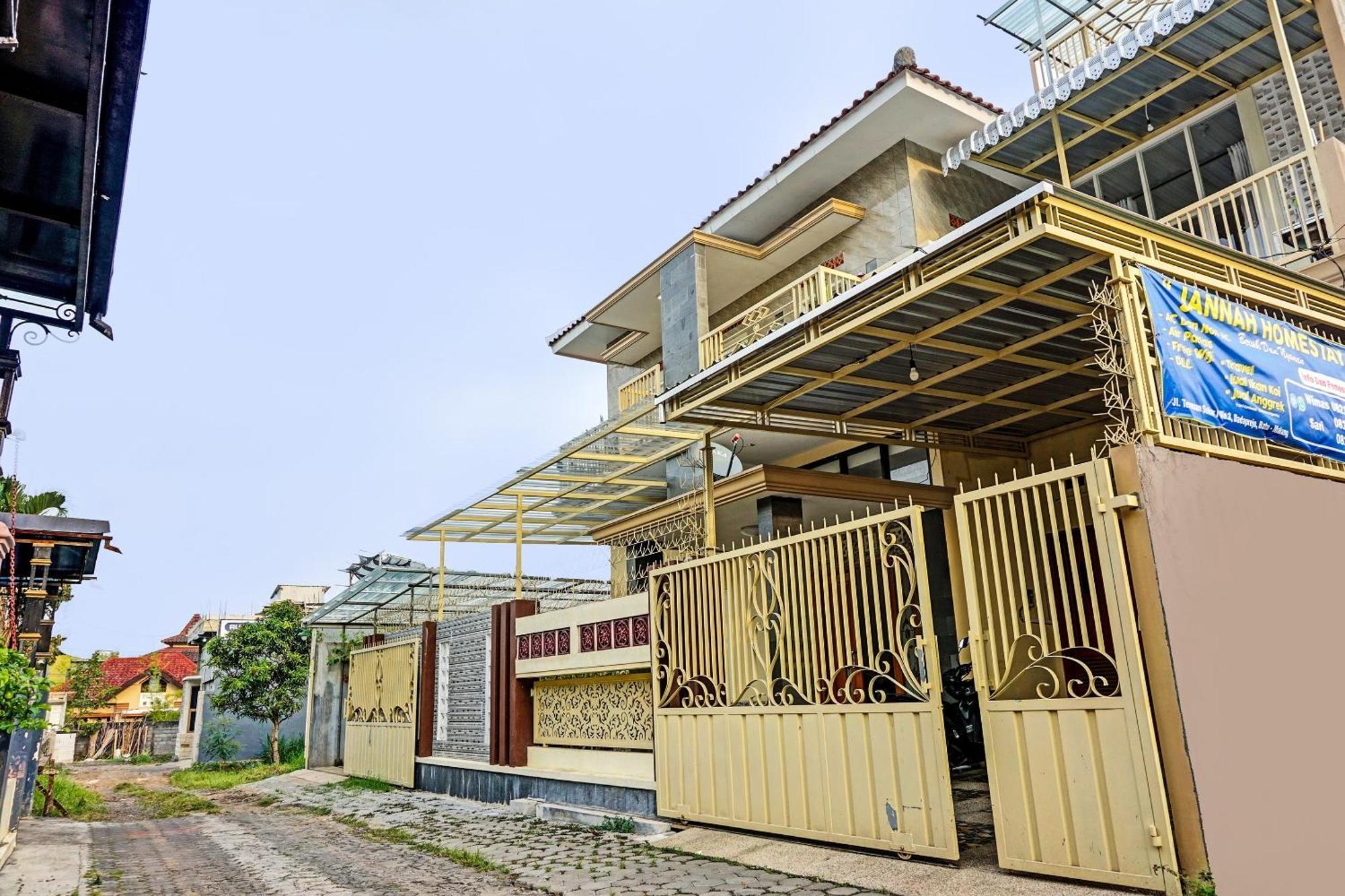 Oyo 91707 Jannah Homestay Syariah Dau Kültér fotó
