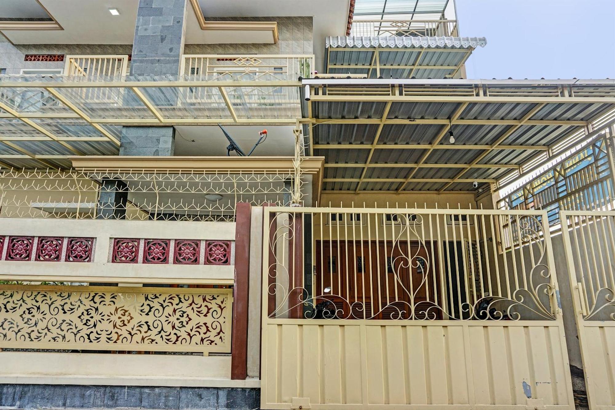 Oyo 91707 Jannah Homestay Syariah Dau Kültér fotó